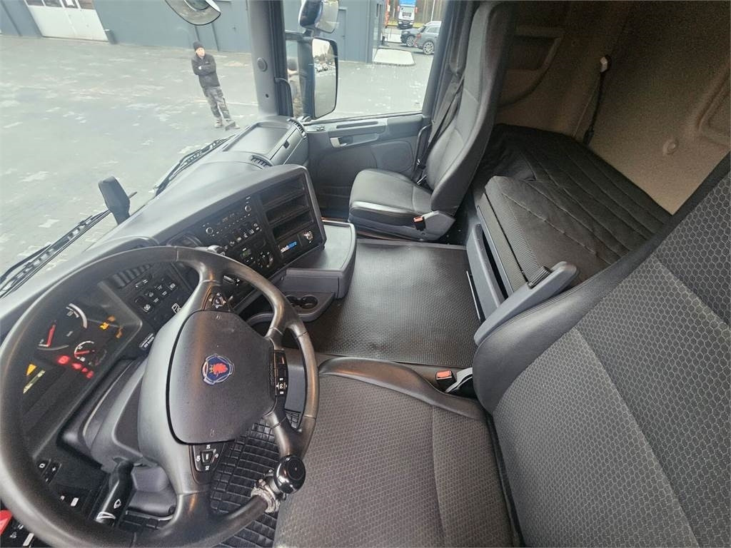 Scania Amphitec VORTEX ATEX EURO 6 vacuum suction loader - Véhicule de voirie/ Spécial: photos 4 Scania Amphitec VORTEX ATEX EURO 6 vacuum suction loader - Véhicule de voirie/ Spécial: photos 4