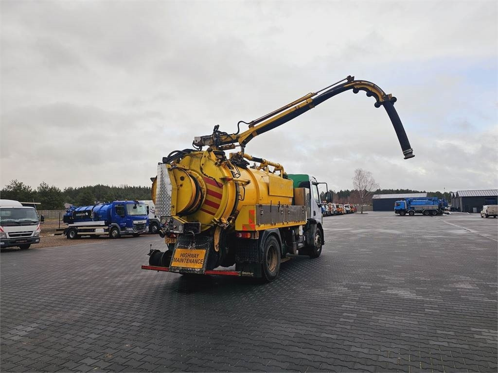 Véhicule de voirie/ Spécial Volvo FULLER TANKERS 2008 WUKO for collecting liquid was: photos 7