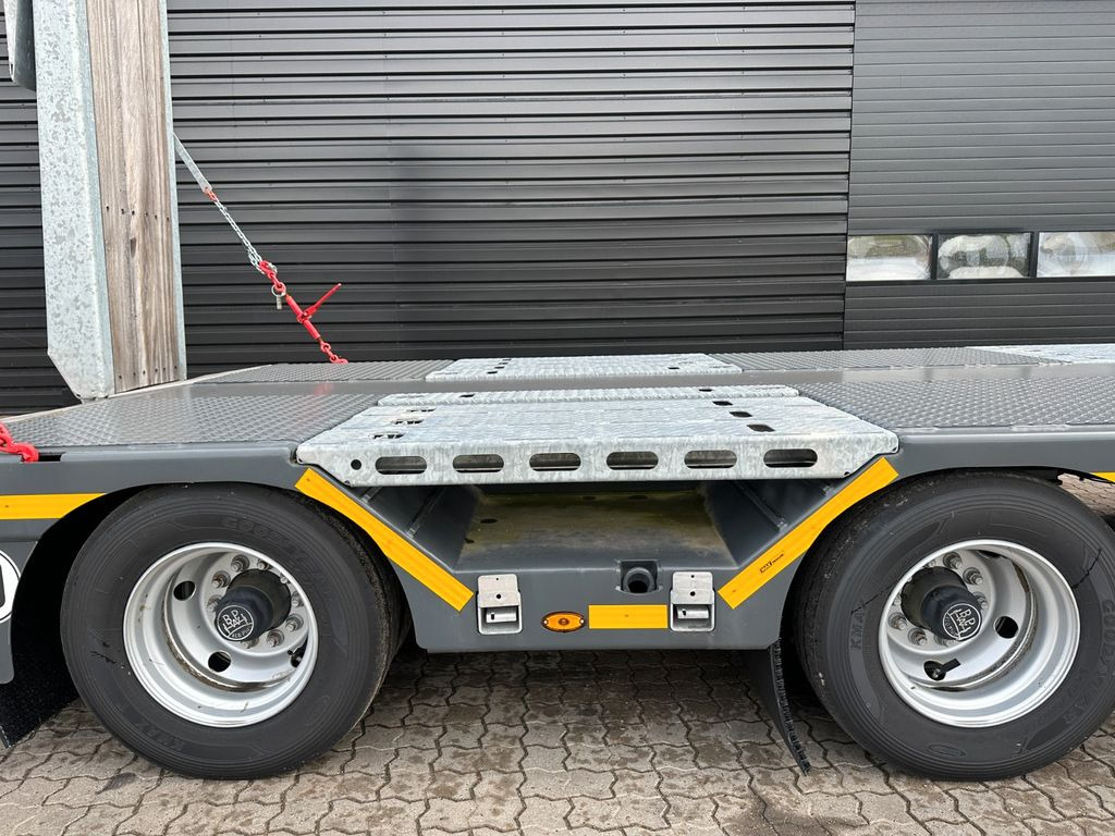 Faymonville Maxtrailer MAX 600 Anhänger / Radmulden - Semi-remorque surbaissé: photos 4 Faymonville Maxtrailer MAX 600 Anhänger / Radmulden - Semi-remorque surbaissé: photos 4