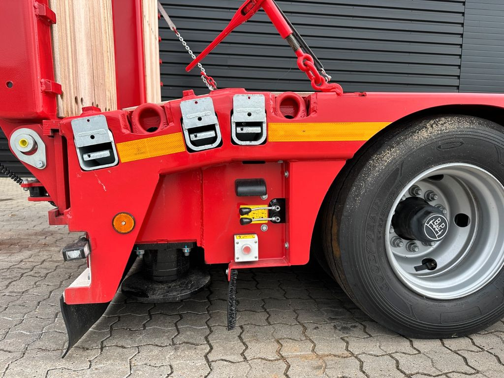 Faymonville Multimax 4 achs tieflader / Baggermulde Faymonville Multimax 4 achs tieflader / Baggermulde - Semi-remorque surbaissé: photos 5 Faymonville Multimax 4 achs tieflader / Baggermulde Faymonville Multimax 4 achs tieflader / Baggermulde - Semi-remorque surbaissé: photos 5