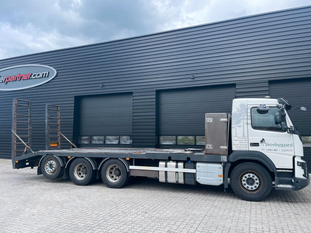 Volvo FMX 420 6x4 - Camion plateau: photos 1 Volvo FMX 420 6x4 - Camion plateau: photos 1