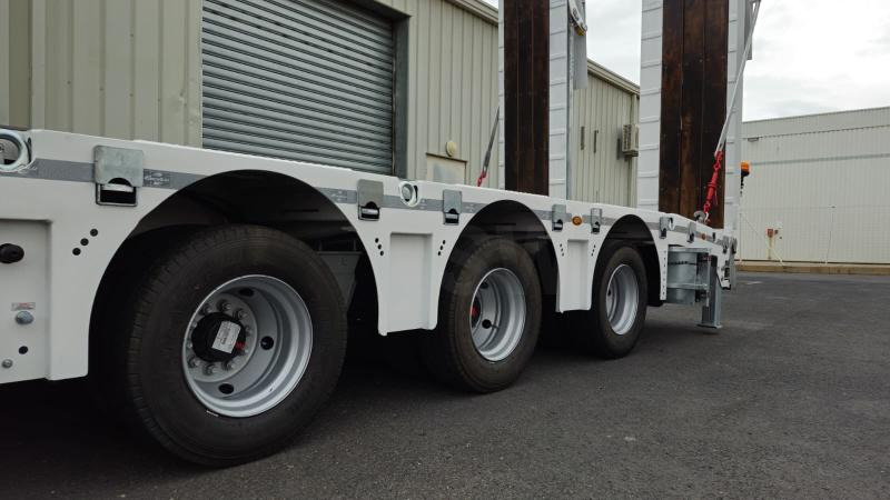 EROGLU ERTRT - Semi-remorque surbaissé: photos 5 EROGLU ERTRT - Semi-remorque surbaissé: photos 5