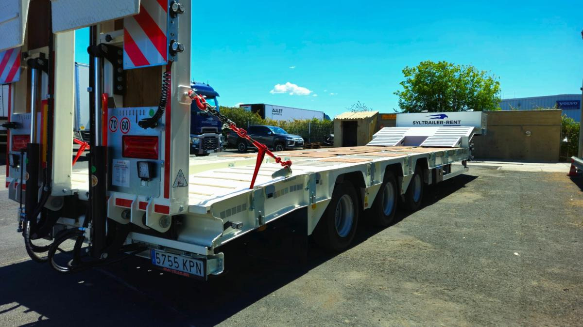 Syltrailer SYL (Location / Rent) F3W1L1B - Semi-remorque surbaissé: photos 5 Syltrailer SYL (Location / Rent) F3W1L1B - Semi-remorque surbaissé: photos 5