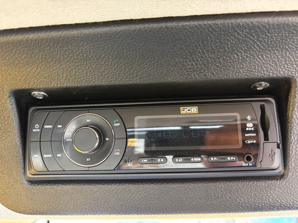 Pelle sur chenille JCB 220 XL 4F -- 220X lc -- 220 X LC: photos 19