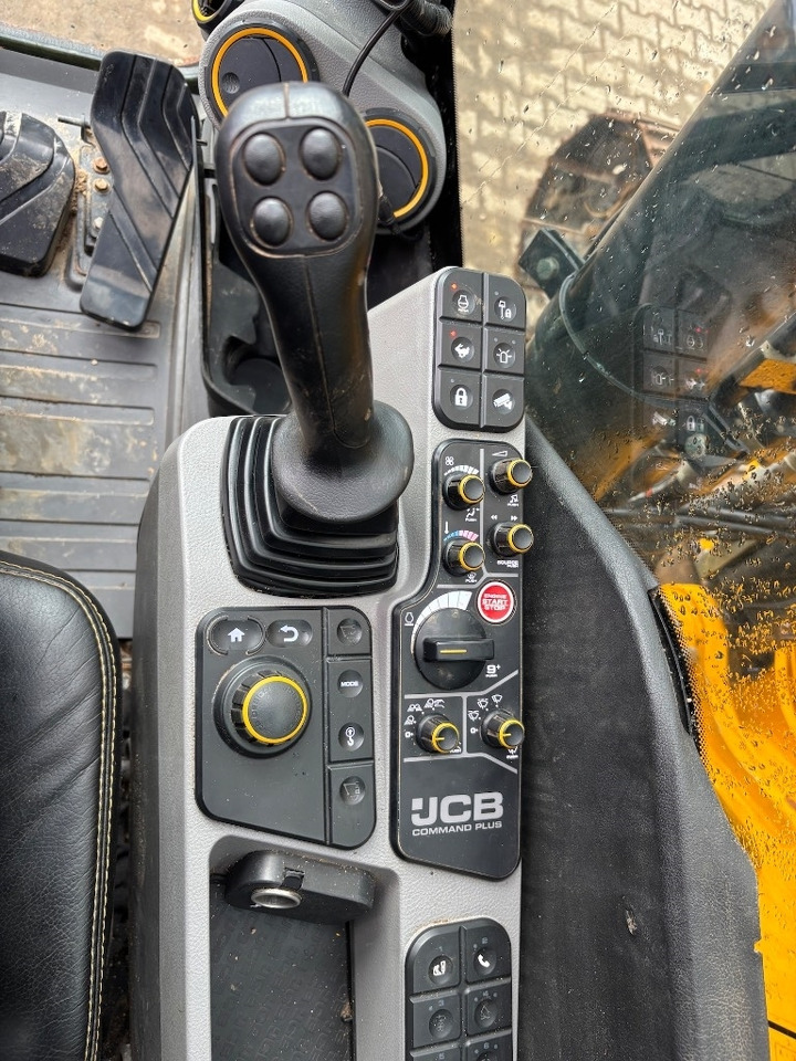 Pelle sur chenille JCB 220 XL 4F -- 220X lc -- 220 X LC: photos 18