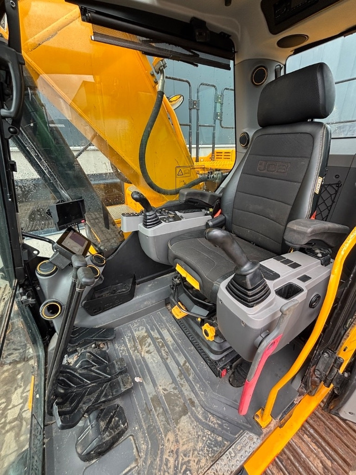 Pelle sur chenille JCB 220 XL 4F -- 220X lc -- 220 X LC: photos 14