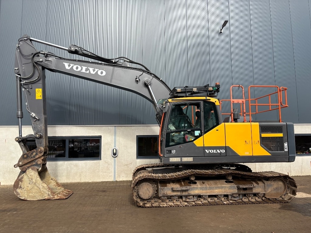 Volvo EC 220 E L - EC220EL - 220EL - Pelle sur chenille: photos 1 Volvo EC 220 E L - EC220EL - 220EL - Pelle sur chenille: photos 1