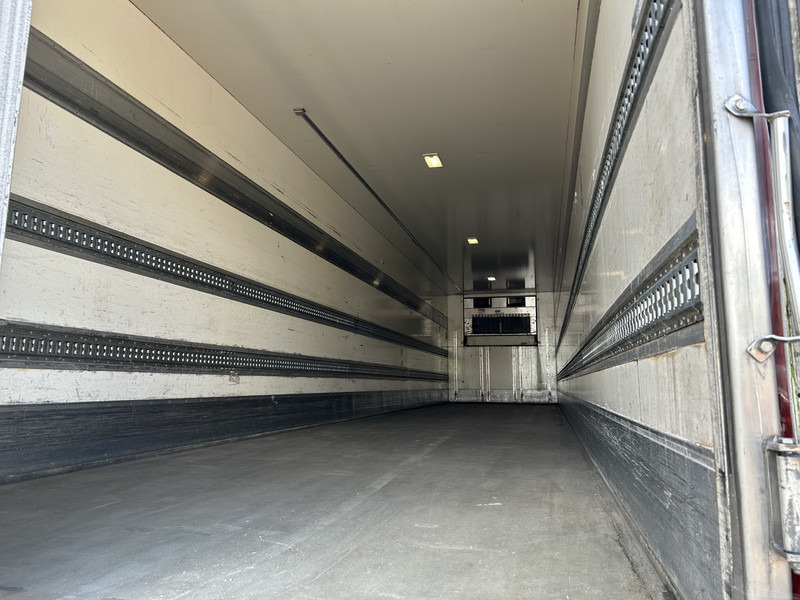 H.T.F. HZO 39 / Carrier Frigo -> Problem / Loadlift 2500 kg / NL Trailer - Semi-remorque frigorifique: photos 3 H.T.F. HZO 39 / Carrier Frigo -> Problem / Loadlift 2500 kg / NL Trailer - Semi-remorque frigorifique: photos 3