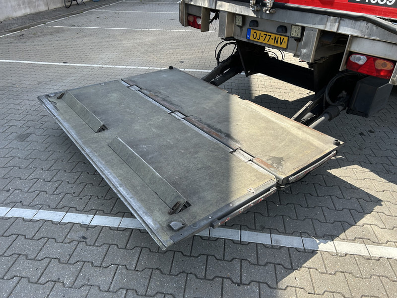 H.T.F. HZO 39 / Carrier Vector 1800 Frigo / Loadlift 2500 kg / APK TUV 01-26 - Semi-remorque frigorifique: photos 5 H.T.F. HZO 39 / Carrier Vector 1800 Frigo / Loadlift 2500 kg / APK TUV 01-26 - Semi-remorque frigorifique: photos 5