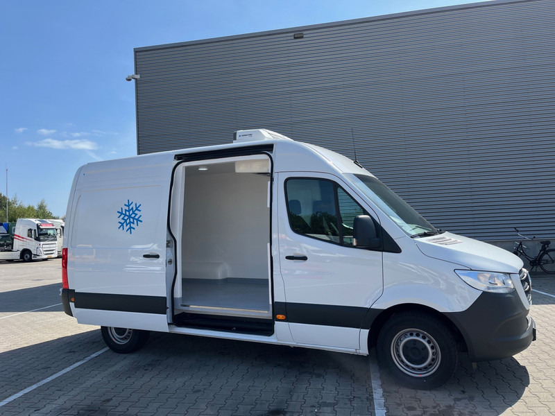 Mercedes-Benz Sprinter 317 1.9 CDI H2 L2 / NIEUW ! / 2024 Kenteken / Thermo King Koeler - Utilitaire frigorifique: photos 3 Mercedes-Benz Sprinter 317 1.9 CDI H2 L2 / NIEUW ! / 2024 Kenteken / Thermo King Koeler - Utilitaire frigorifique: photos 3