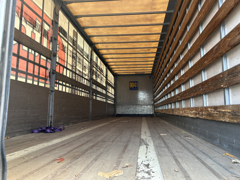 Renders ROC 12.10 City / Box / Loadlift 2000 kg / NL Trailer - Semi-remorque fourgon: photos 3 Renders ROC 12.10 City / Box / Loadlift 2000 kg / NL Trailer - Semi-remorque fourgon: photos 3