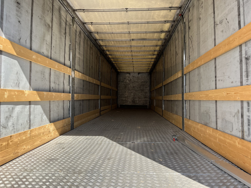 Samro ST 39 WH / Curtainside / 3 axle BPW Disk / NL Trailer - Semi-remorque rideaux coulissants: photos 3 Samro ST 39 WH / Curtainside / 3 axle BPW Disk / NL Trailer - Semi-remorque rideaux coulissants: photos 3