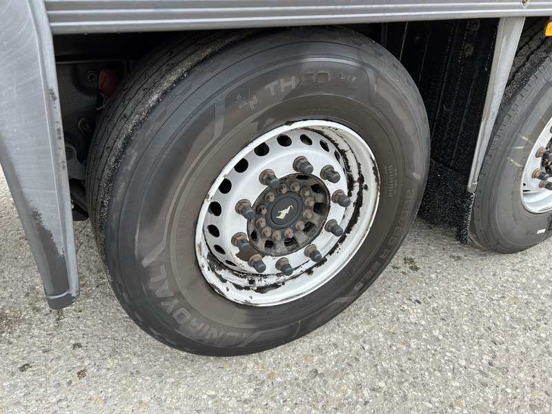 Semi-remorque fourgon Schmitz Cargobull SCB S3B / Box Trailer / 2x Liftaxle / APK TUV 09-26: photos 7 Semi-remorque fourgon Schmitz Cargobull SCB S3B / Box Trailer / 2x Liftaxle / APK TUV 09-26: photos 7