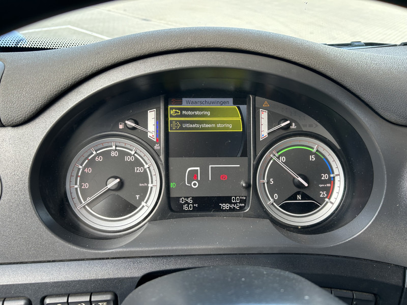 DAF CF 400 FT Space Cab / 798 dkm / NL Truck / APK TUV 07-26 - Tracteur routier: photos 4 DAF CF 400 FT Space Cab / 798 dkm / NL Truck / APK TUV 07-26 - Tracteur routier: photos 4