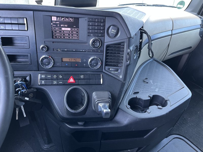 Mercedes-Benz Actros 1842 StreamSpace / 939 dkm / 2 Tanks / NL Truck - Tracteur routier: photos 5 Mercedes-Benz Actros 1842 StreamSpace / 939 dkm / 2 Tanks / NL Truck - Tracteur routier: photos 5