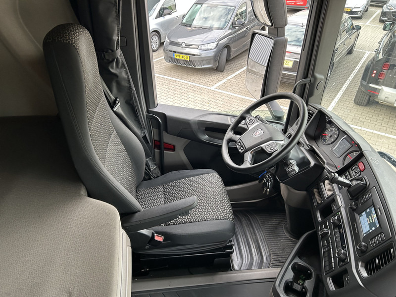 Scania R450 Highline / Retarder / 808 dkm / APK TUV 07-26 - Tracteur routier: photos 3 Scania R450 Highline / Retarder / 808 dkm / APK TUV 07-26 - Tracteur routier: photos 3