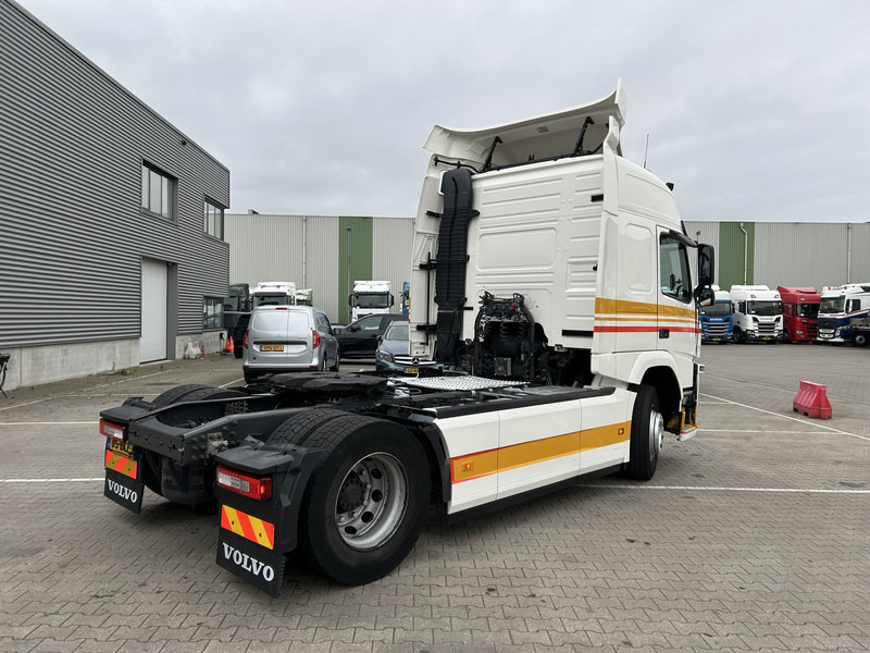 Volvo FM 370 Globetrotter / 770 dkm / 2 Tanks / APK TUV 07-25 - Tracteur routier: photos 2 Volvo FM 370 Globetrotter / 770 dkm / 2 Tanks / APK TUV 07-25 - Tracteur routier: photos 2