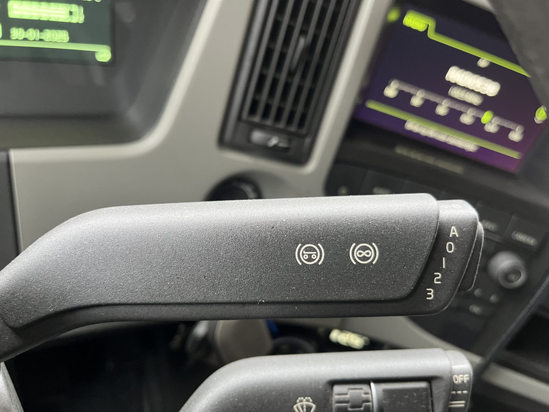 Volvo FM 410 Globetrotter / 814 dkm / VEB+ / Smart Tacho V2 / NL Truck - Tracteur routier: photos 5 Volvo FM 410 Globetrotter / 814 dkm / VEB+ / Smart Tacho V2 / NL Truck - Tracteur routier: photos 5