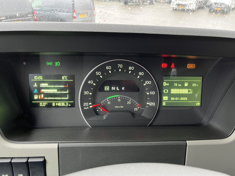 Volvo FM 410 Globetrotter / 814 dkm / VEB+ / Smart Tacho V2 / NL Truck - Tracteur routier: photos 4 Volvo FM 410 Globetrotter / 814 dkm / VEB+ / Smart Tacho V2 / NL Truck - Tracteur routier: photos 4