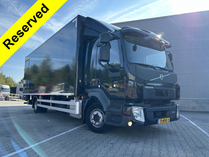 Volvo FL 210 / 12 Ton / 203 dkm / Wrapped / Box / Laadklep / APK 01-26 - Camion fourgon: photos 1 Volvo FL 210 / 12 Ton / 203 dkm / Wrapped / Box / Laadklep / APK 01-26 - Camion fourgon: photos 1