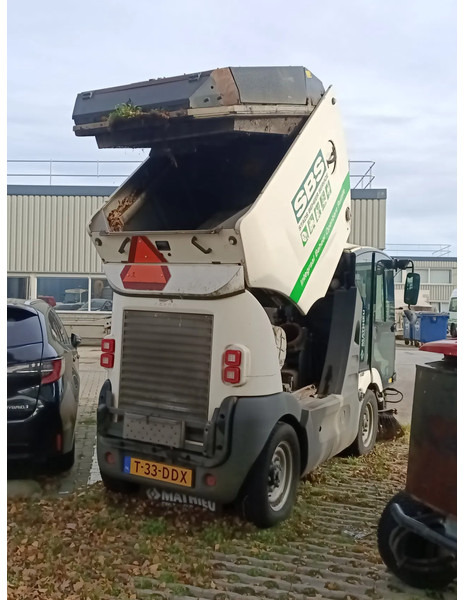 Mathieu MC210 Azura MC210 - Balayeuse de voirie: photos 5 Mathieu MC210 Azura MC210 - Balayeuse de voirie: photos 5