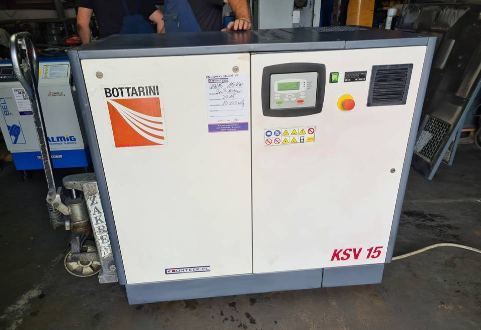 Kompresor śrubowy BOTTARINI KSV 15, 15 kw, 2015r - Compresseur d'air: photos 4 Kompresor śrubowy BOTTARINI KSV 15, 15 kw, 2015r - Compresseur d'air: photos 4