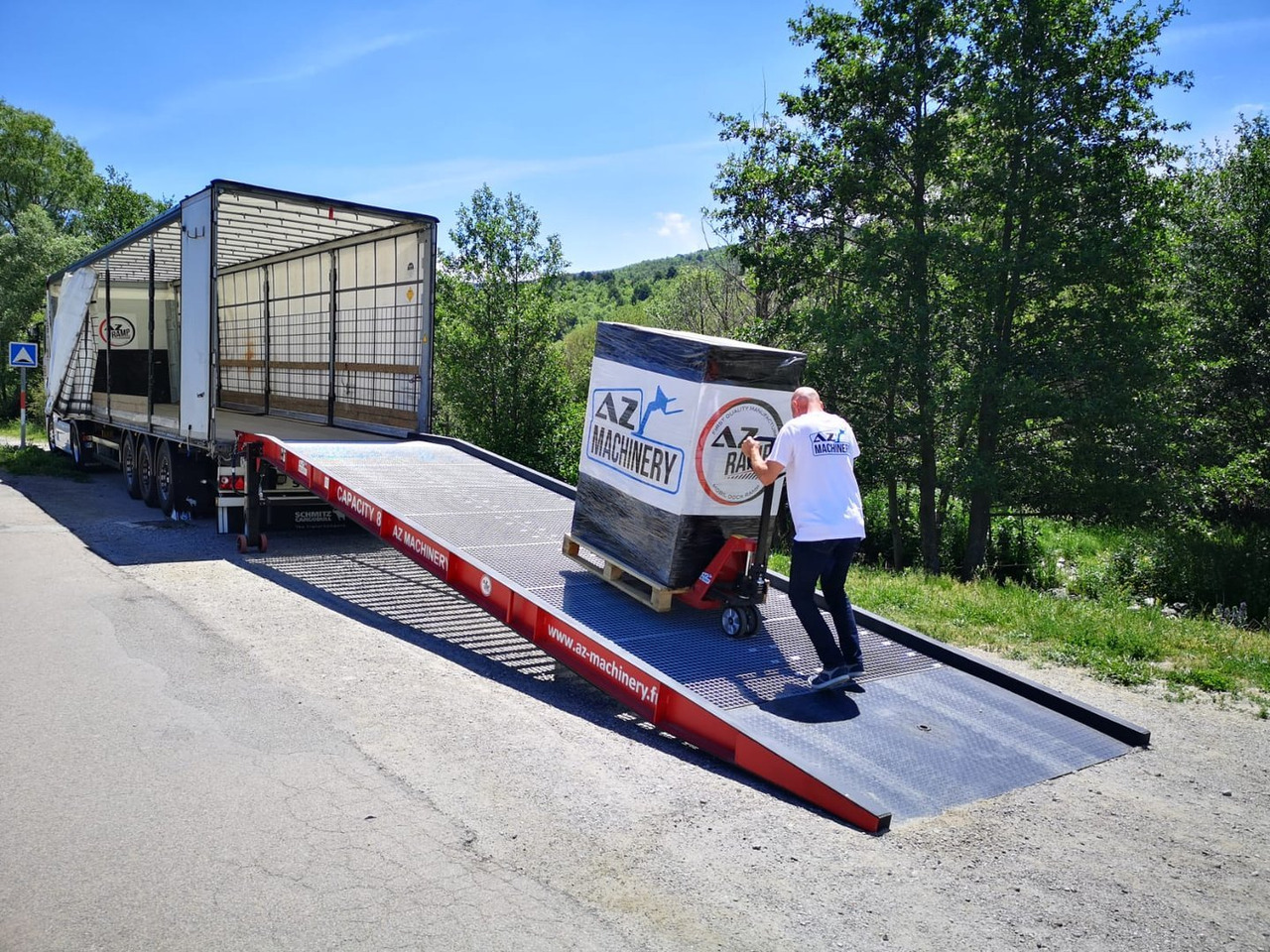 Rampe de chargement neuf AZ RAMP-PRIME PRIME WLO + 8 . Industrial Mobil Loading Ramp: photos 11 Rampe de chargement neuf AZ RAMP-PRIME PRIME WLO + 8 . Industrial Mobil Loading Ramp: photos 11