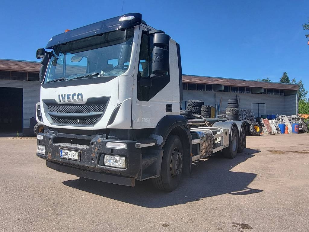 Iveco Stralis-360 - Camion - système de câble: photos 3 Iveco Stralis-360 - Camion - système de câble: photos 3