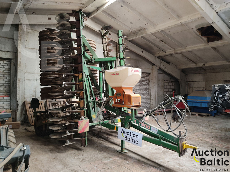 Amazone Catros 7500 - Cover crop: photos 1 Amazone Catros 7500 - Cover crop: photos 1