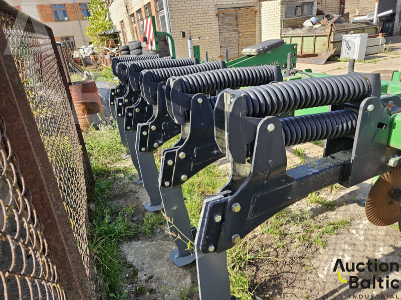 Great Plains SS 0300 - Décompacteur: photos 4 Great Plains SS 0300 - Décompacteur: photos 4