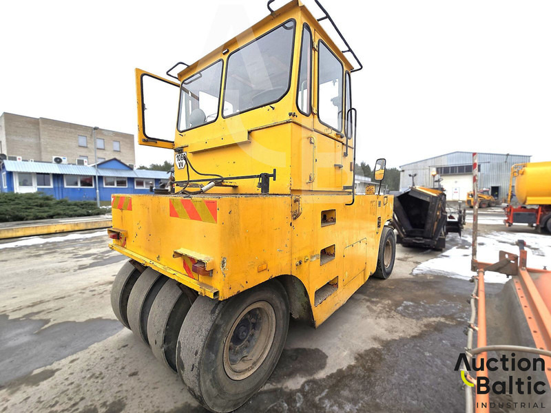 Hamm GRW 18 - Compacteur à pneus: photos 1 Hamm GRW 18 - Compacteur à pneus: photos 1