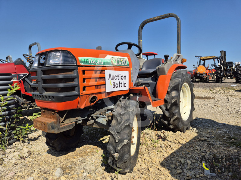 Hitachi CTX20 - Tracteur agricole: photos 1 Hitachi CTX20 - Tracteur agricole: photos 1