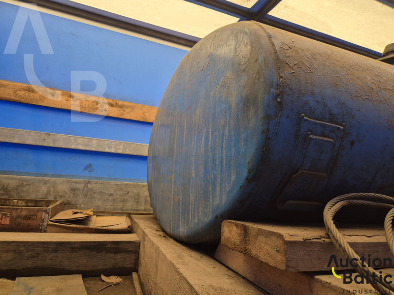 Iveco 65E10 - Camion à rideaux coulissants: photos 5 Iveco 65E10 - Camion à rideaux coulissants: photos 5