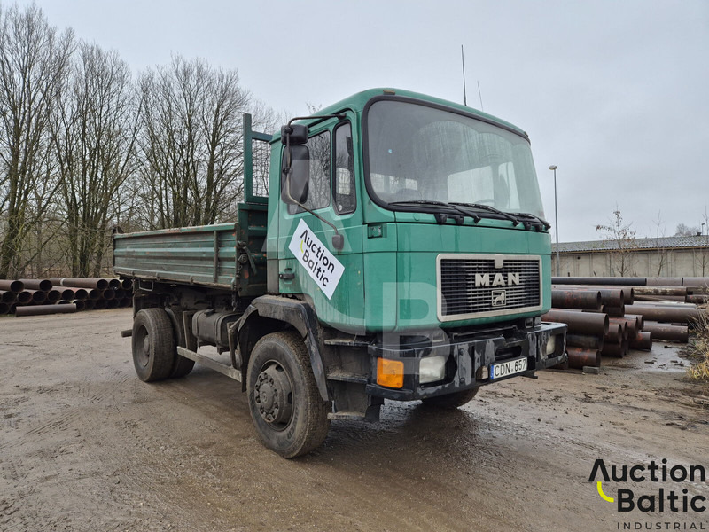 MAN 18.222 - Camion benne: photos 2 MAN 18.222 - Camion benne: photos 2