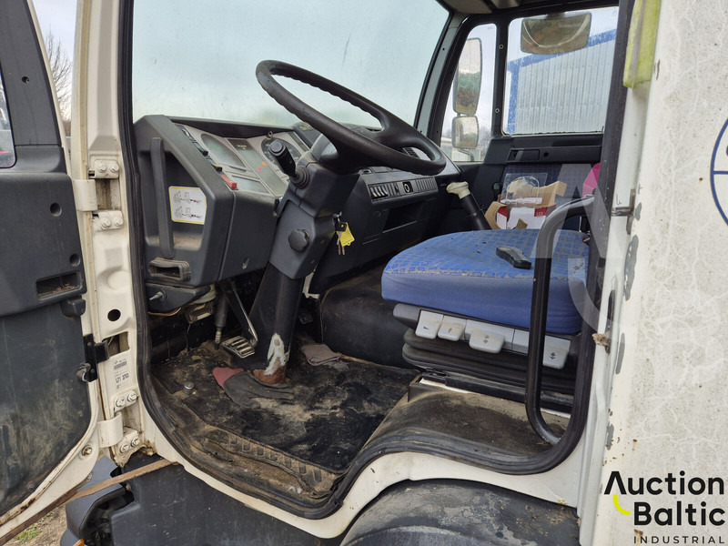 MAN LE 12.220 - Camion plateau: photos 5 MAN LE 12.220 - Camion plateau: photos 5