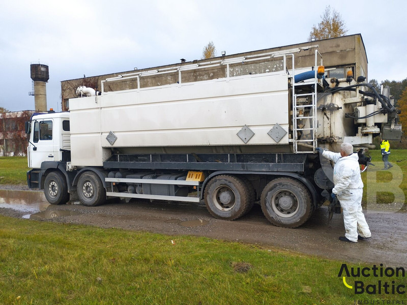 MAN T 46 - Camion hydrocureur: photos 3 MAN T 46 - Camion hydrocureur: photos 3