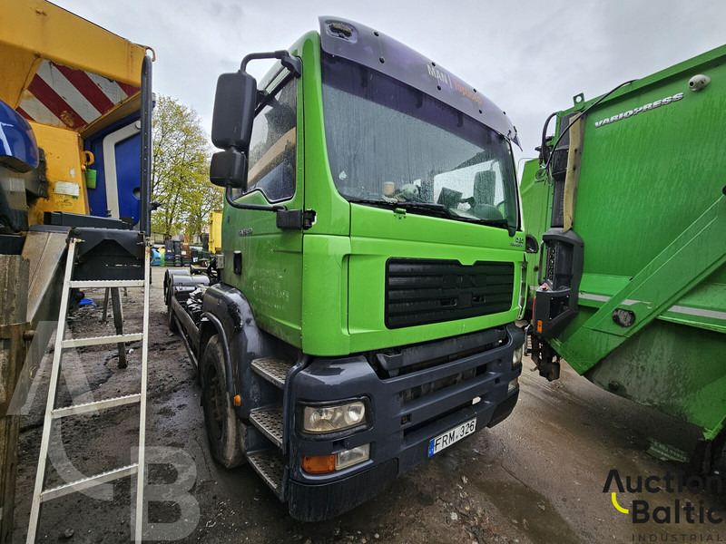 MAN TGA26.350 - Camion benne: photos 1 MAN TGA26.350 - Camion benne: photos 1