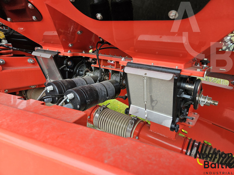 Maschio Giganten 600 33 RO - Combiné de semis: photos 5 Maschio Giganten 600 33 RO - Combiné de semis: photos 5