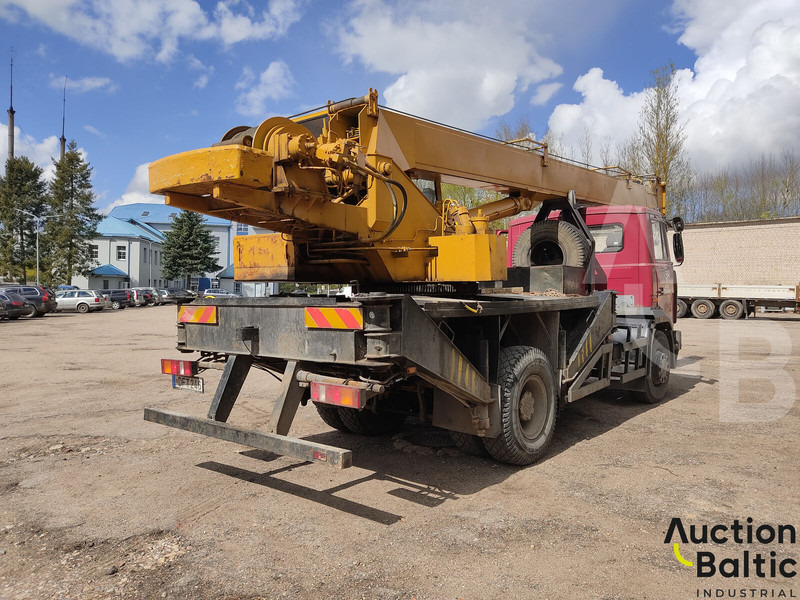 Maz 533731 - Grue auxiliaire: photos 5 Maz 533731 - Grue auxiliaire: photos 5