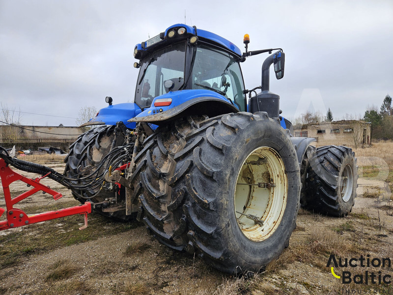 New Holland T 8.410 - Tracteur agricole: photos 3 New Holland T 8.410 - Tracteur agricole: photos 3
