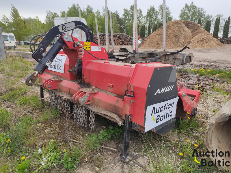 Prinoth RFL 700-2300U - Broyeur de végétaux: photos 1 Prinoth RFL 700-2300U - Broyeur de végétaux: photos 1