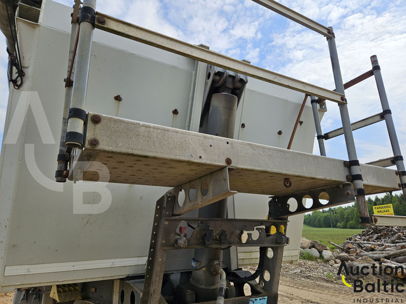 Schmitz-Gotha SKI 24-7.2 - Semi-remorque rideaux coulissants: photos 5 Schmitz-Gotha SKI 24-7.2 - Semi-remorque rideaux coulissants: photos 5