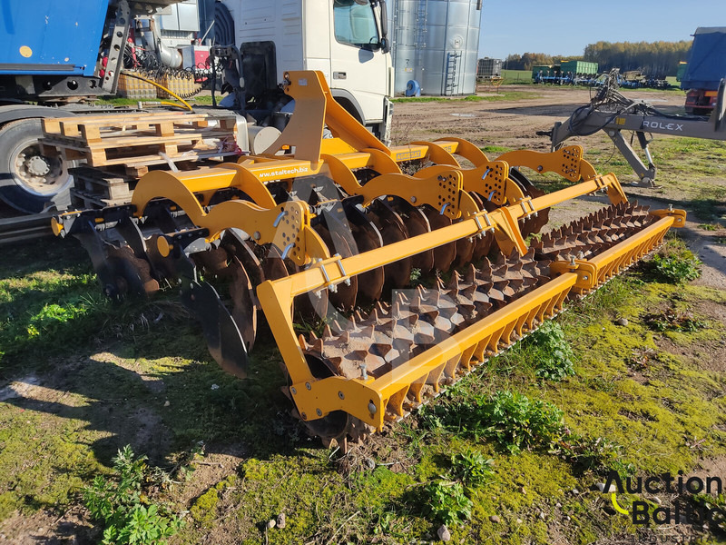 Staltech U35 - Cover crop: photos 4 Staltech U35 - Cover crop: photos 4