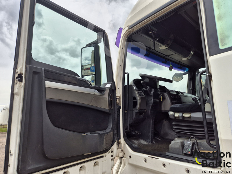 MAN TGX18.440 - Tracteur routier: photos 4 MAN TGX18.440 - Tracteur routier: photos 4
