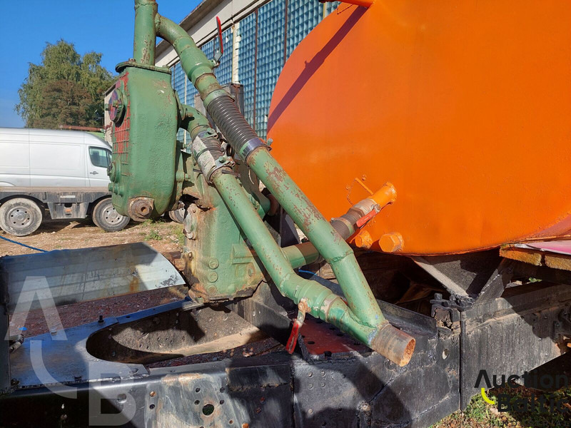 Crédit-bail de Trailer for transporting and watering water Trailer for transporting and watering water: photos 7