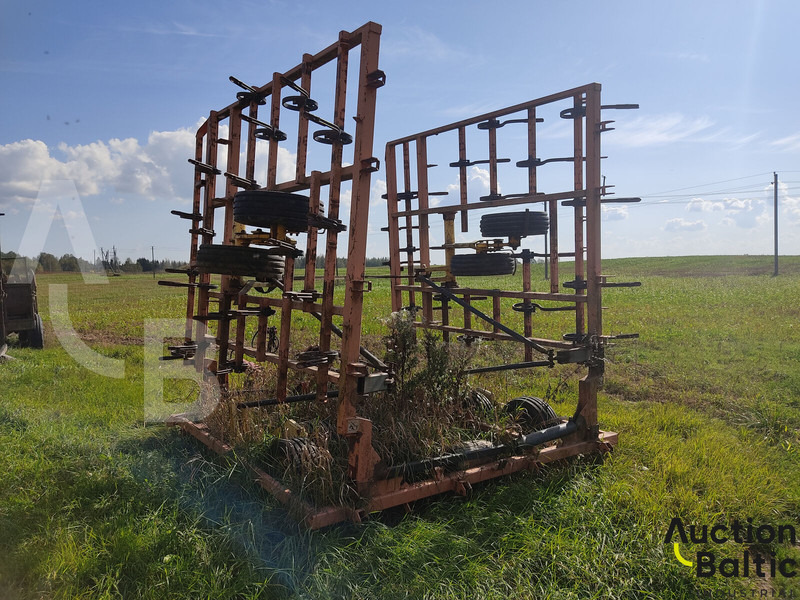 Tume 7206 - Bineuse: photos 2 Tume 7206 - Bineuse: photos 2