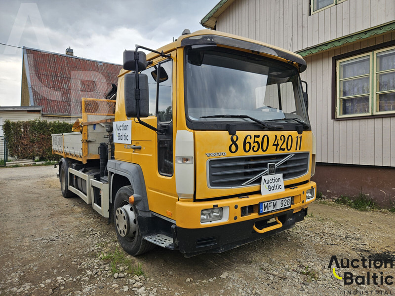 Volvo FL6 250 - Camion plateau, Camion grue: photos 2 Volvo FL6 250 - Camion plateau, Camion grue: photos 2