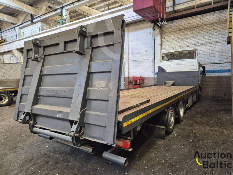 Volvo FM380 - Camion plateau: photos 4 Volvo FM380 - Camion plateau: photos 4