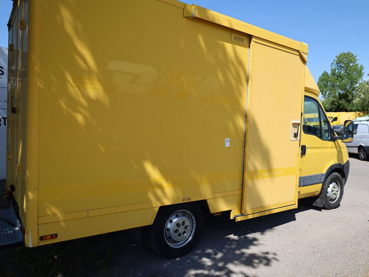 Iveco Daily/ Regalsystem/Luftfeder/KURZ - Fourgon grand volume: photos 4 Iveco Daily/ Regalsystem/Luftfeder/KURZ - Fourgon grand volume: photos 4