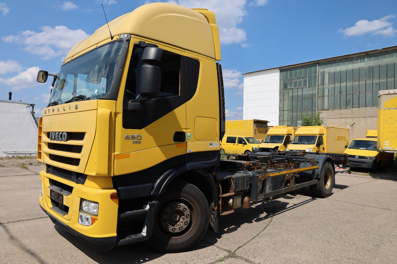 Iveco STRALIS/Magirus/L042/1. Hand - Camion porte-conteneur/ Caisse mobile: photos 2 Iveco STRALIS/Magirus/L042/1. Hand - Camion porte-conteneur/ Caisse mobile: photos 2